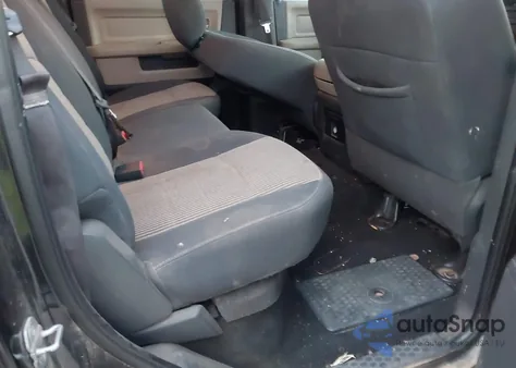 2010 Dodge Ram 1500 Slt/Sport/Trx z USA, uszkodzony, nr VIN 1D7RB1CT5AS132597